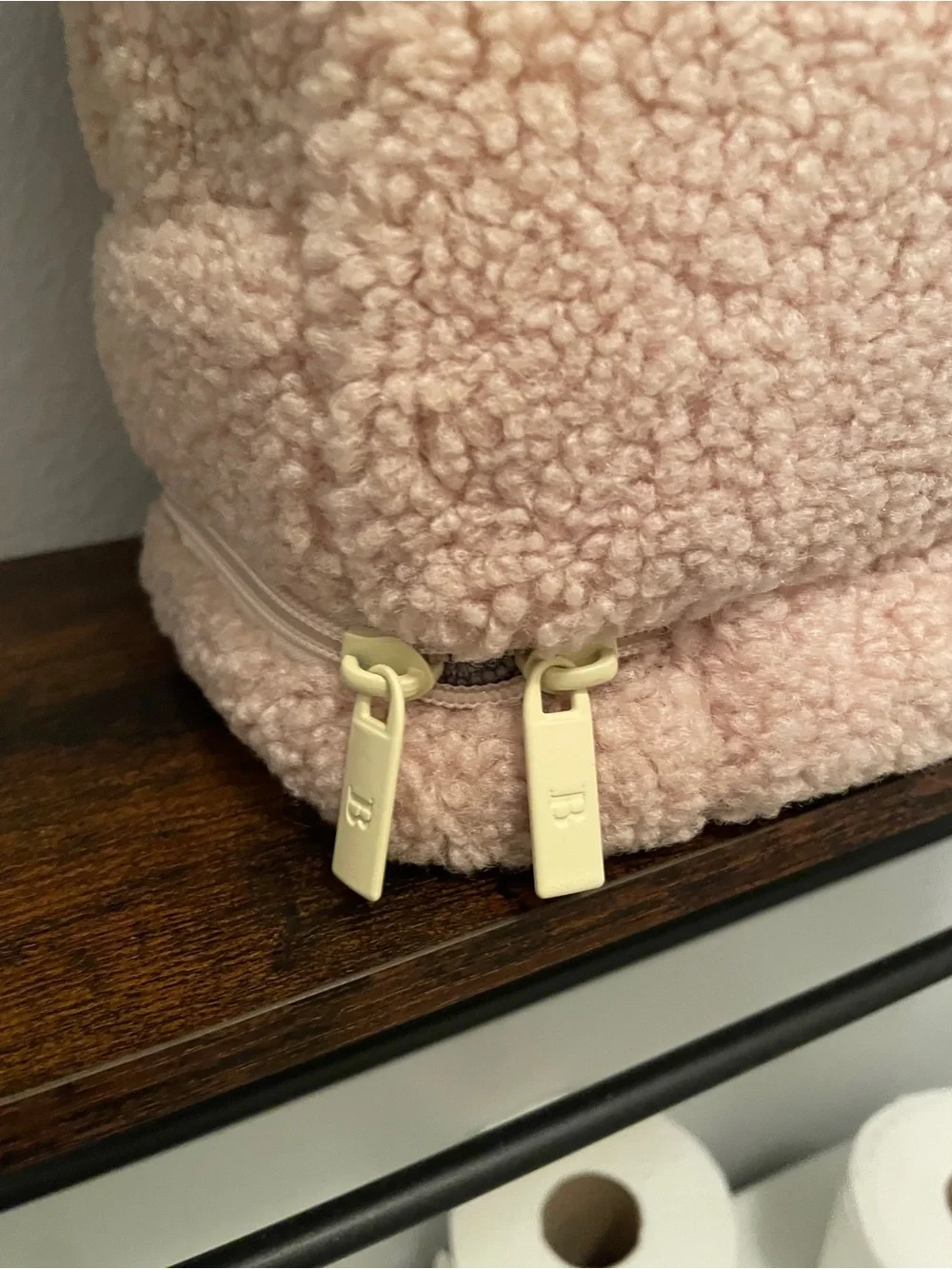 BABE original cosmetic toiletry travel bag case. Cream Teddy Sherpa material